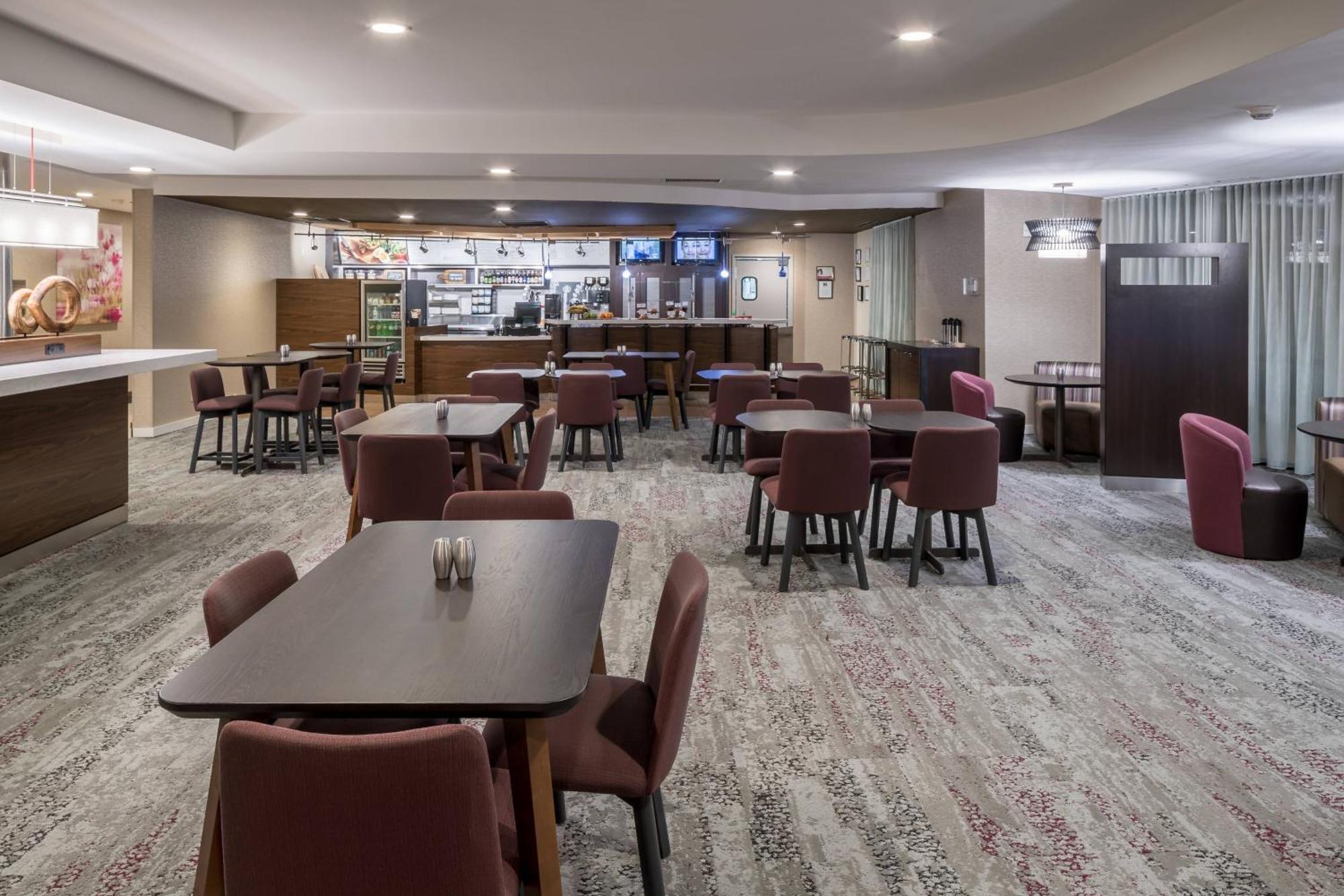 Courtyard By Marriott West Orange Hotel Exterior photo
